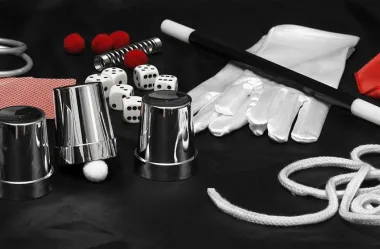 Ονειροκρίτης ταχυδακτυλουργός - μάγος