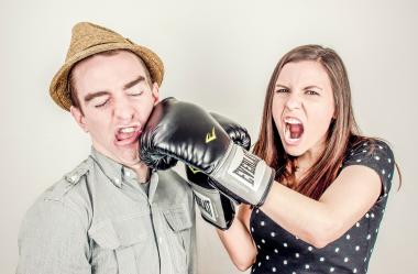 Couple fighting - Meaning of argument - fight in dreams