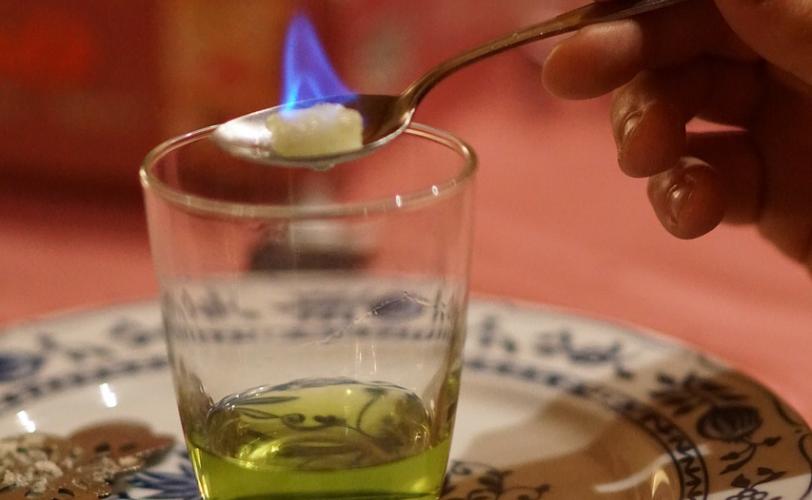 Ονειροκρίτης αψέντι ποτό