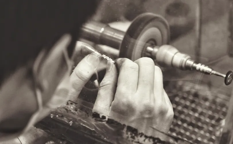 Ονειροκρίτης γυάλισμα - γυαλίζω