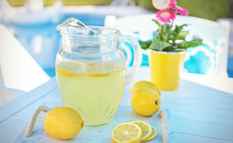 Ονειροκρίτης λεμονάδα - λεμόνι