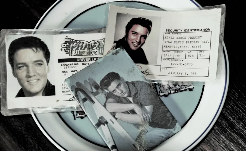 Ονειροκρίτης ταυτότητα